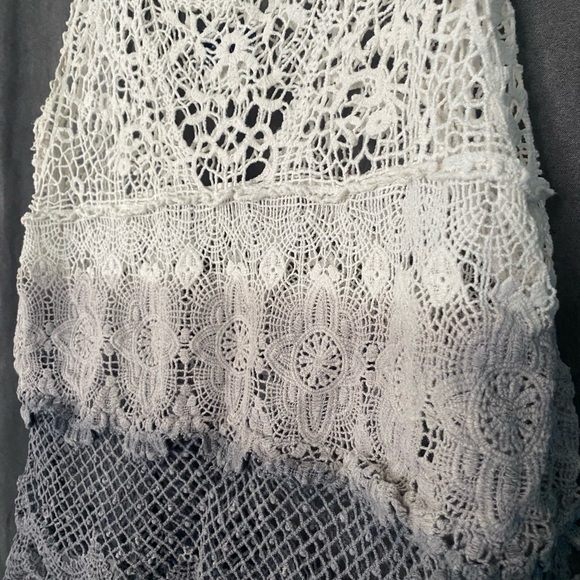 American Eagle Cotton Lace Ombré Tank Top | Large | GUC - Picture 2 of 5